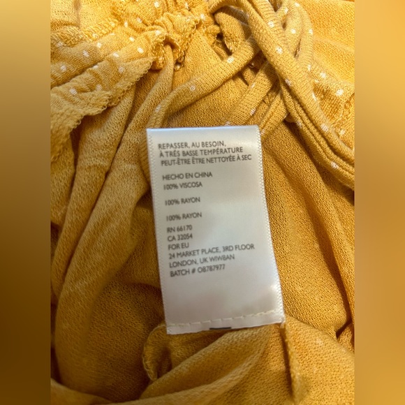 NWOT Urban Outfitters Blouse - Picture 8 of 9